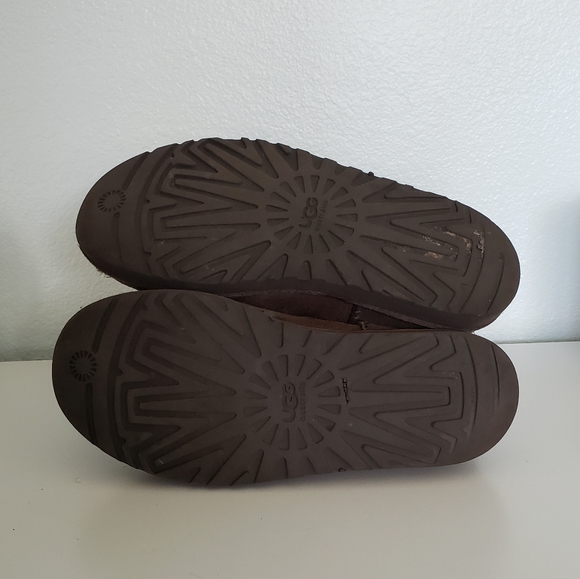 Brown Ugg Classic Tall Boots Size 7 - Picture 5 of 5